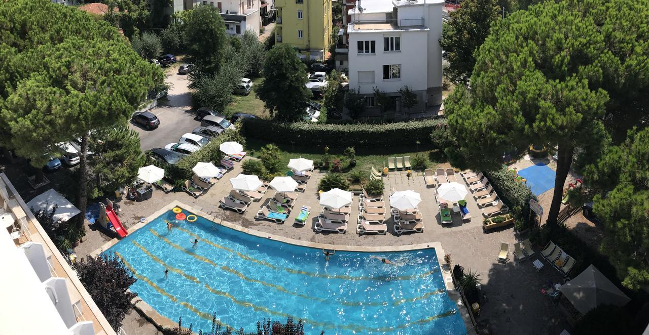Lotus Hotel All Inclusive & Spiaggia Rimini Exterior photo